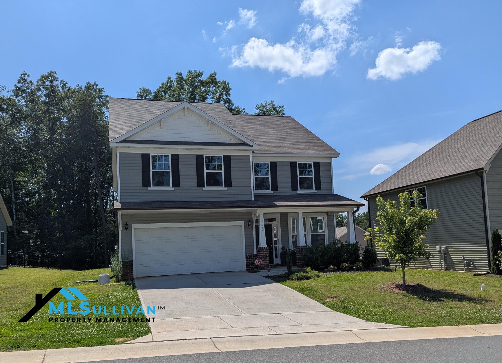 866 Royal Oak Ln