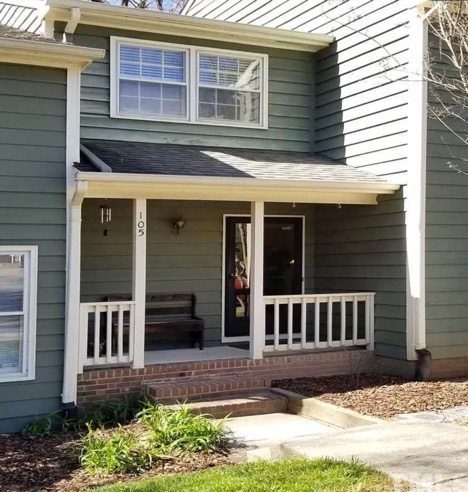 105 Weathersfield Dr