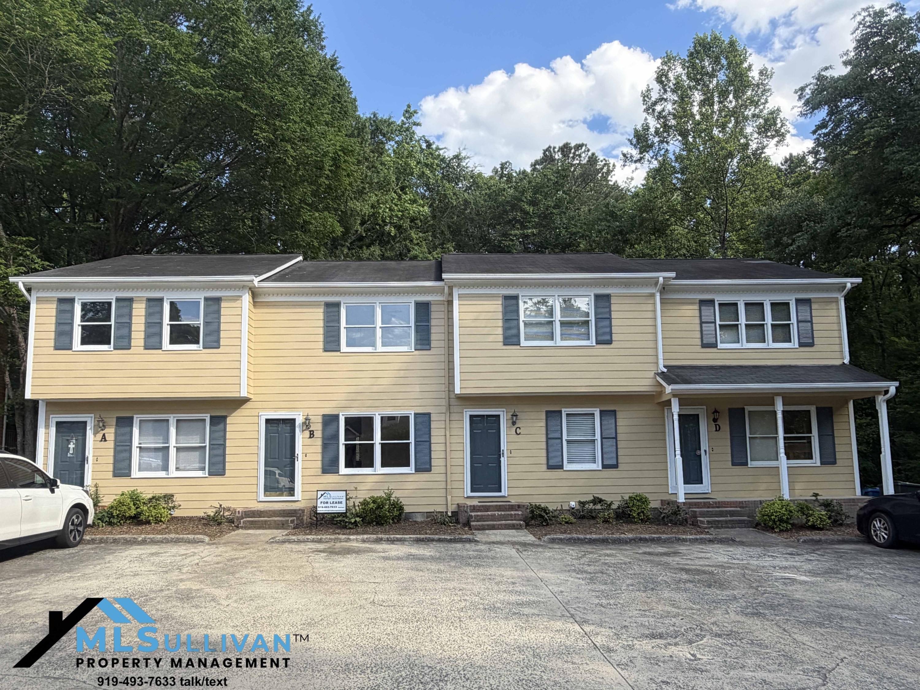 2211 Peppertree St - B