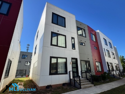 1115 Nova St