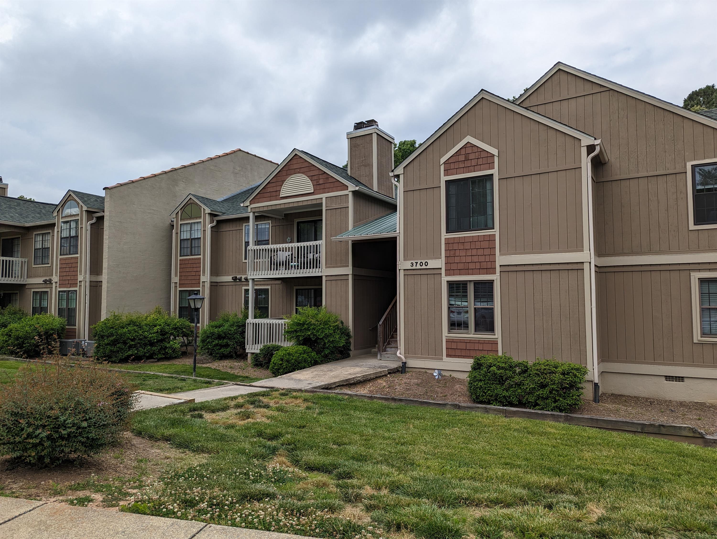 3700 Chimney Ridge Place Unit 101