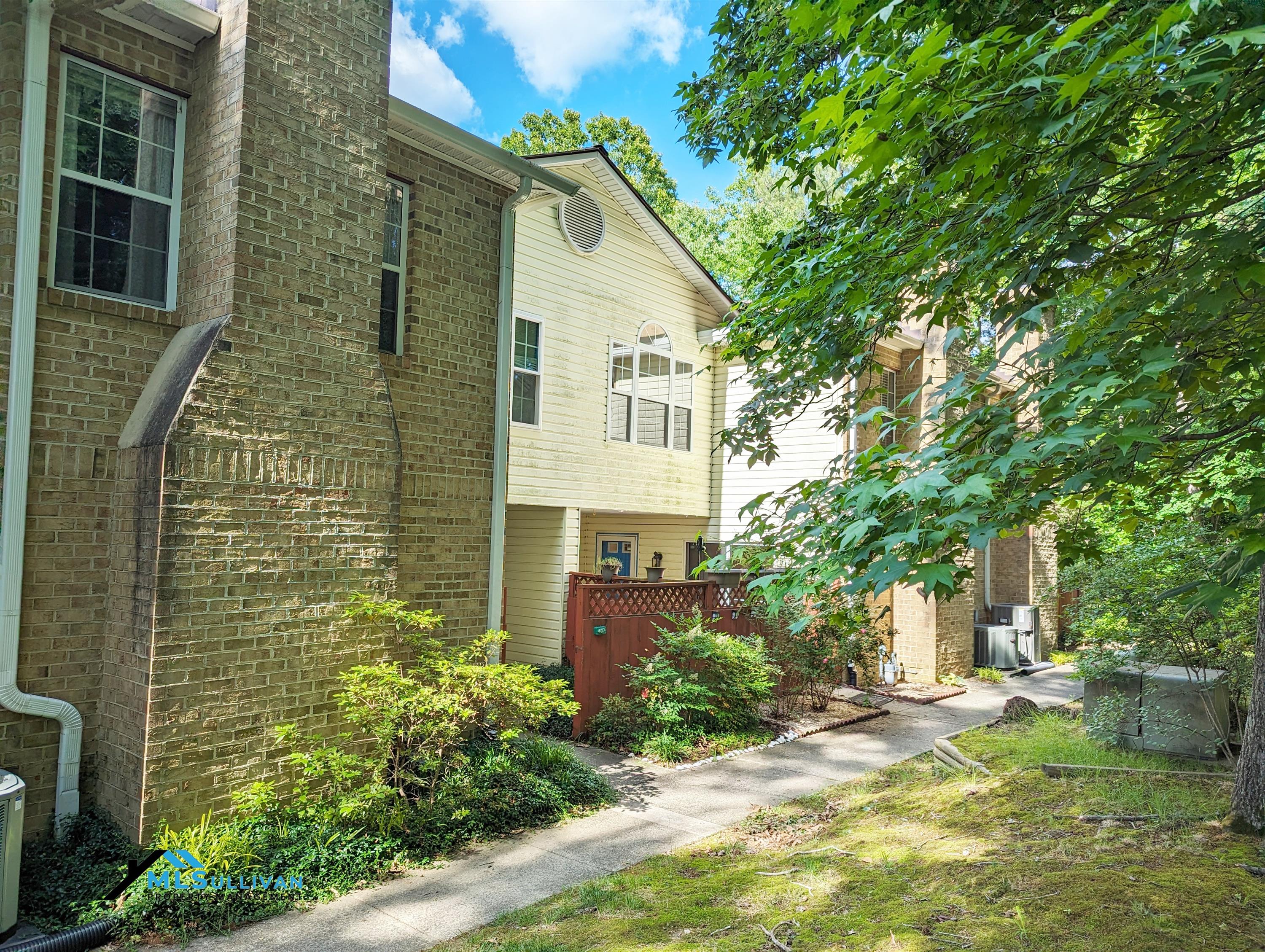 419 Summerwalk Cir