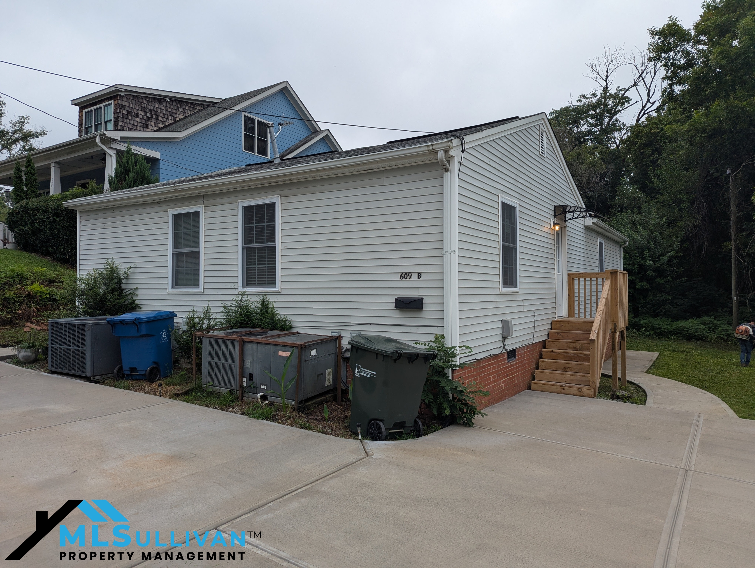 609 N Elizabeth St Apt A