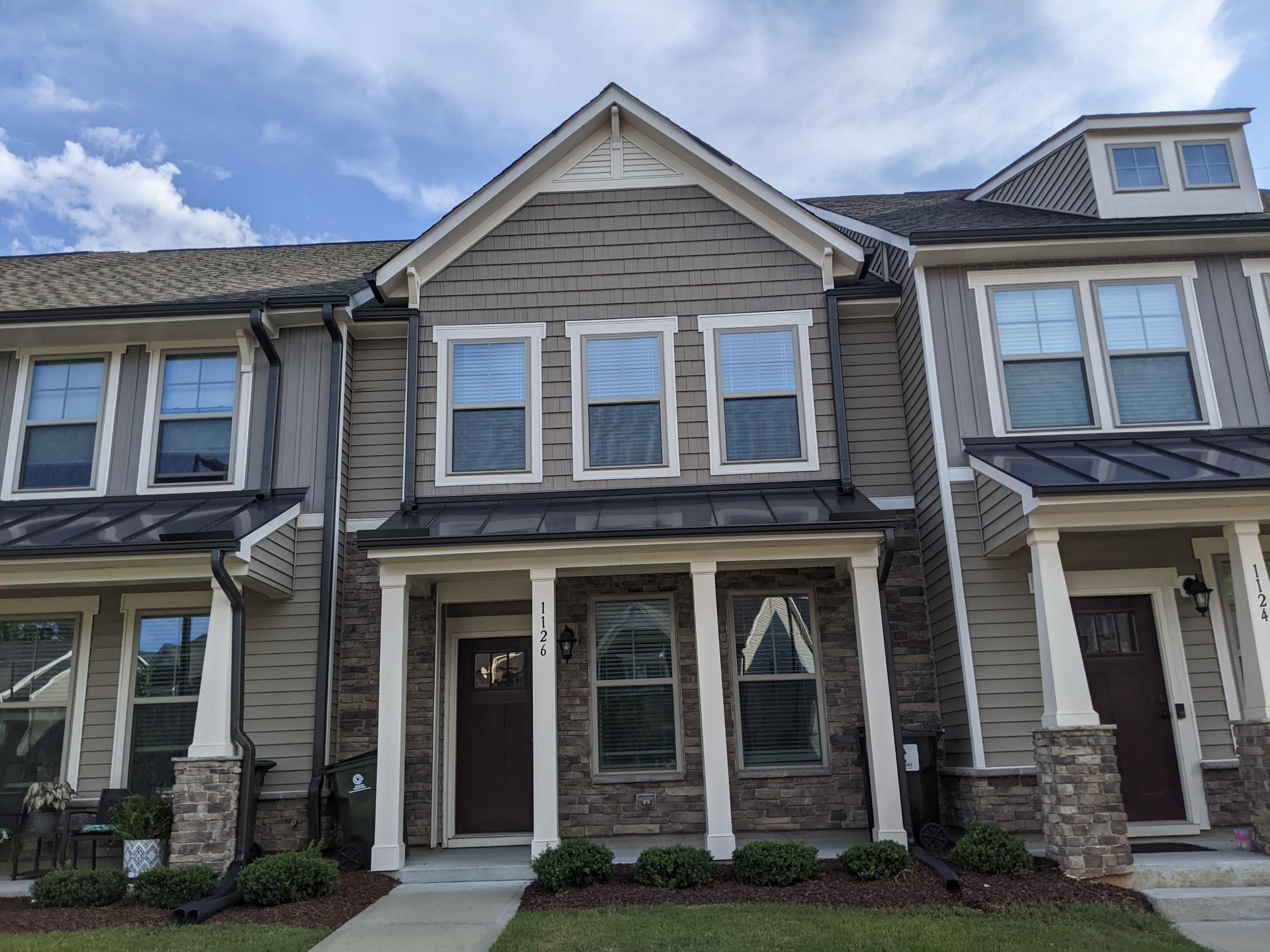 1126 Metropolitan Dr