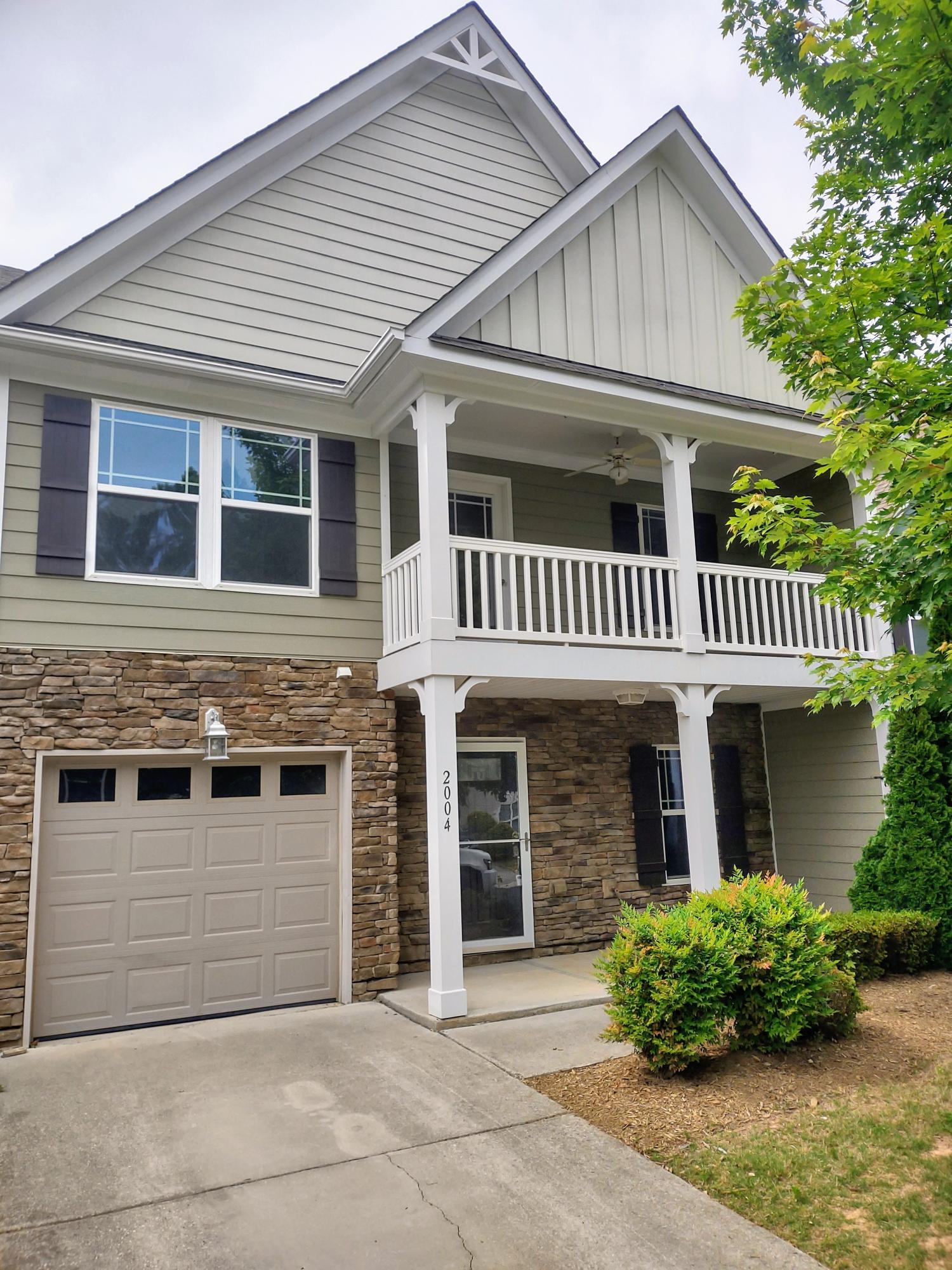 2004 Bartlett Cir